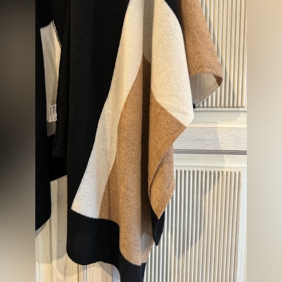 CHARTER CLUB 100% Cashmere Luxury Tier Shawl Wrap Black, Tan, White, One Size - Picture 10 of 16